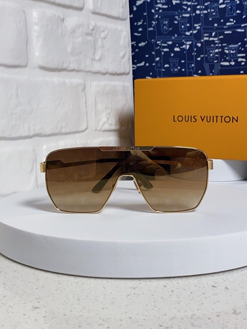 ルイヴィトンサングラス背面デザイン